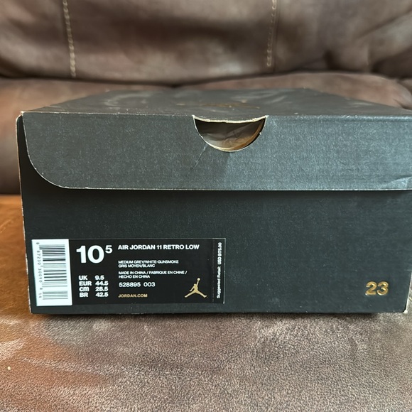 Air Jordan 11 Retro Low - Picture 10 of 10